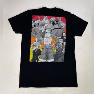 One Piece Graphic T-shirt Women Medium Black Short Sleeve
